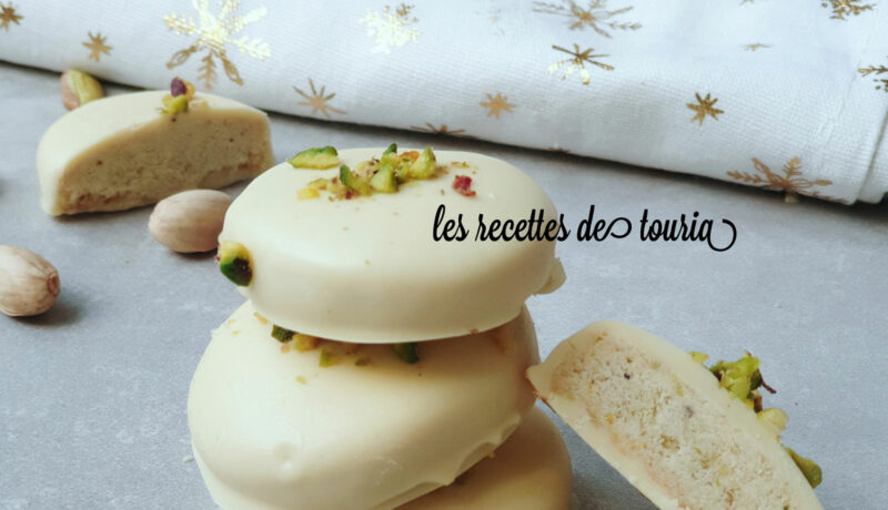 BISCUITS-fondant-pistache-chocolat-blanc--recette-sucrée-dans-biscuits---lesrecettesdetouria